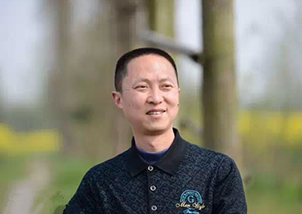 汽车维修也是个刷脸的行业，形象好生意才好