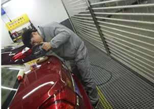 从美容学徒到技师，他有不一样的20岁