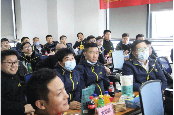 小拇指岁末狂欢，“别具一格”的知识竞赛来啦！_03.gif