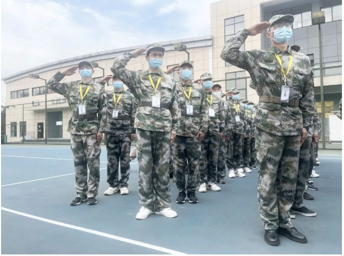 蝶变从这里开始-_-2022年第一场小拇指精英特训营开营！_06.gif